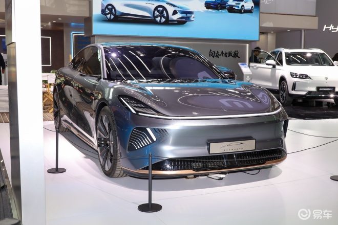 新车实拍图集抢先看，内饰设计细节与配置亮点解析