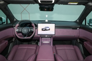 实拍图集与性能实测，全面解析车辆内外设计与动态表现